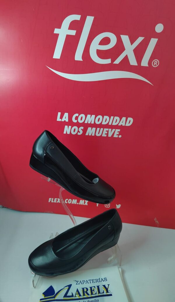 Zapato casual elegante, marca flexi piel.