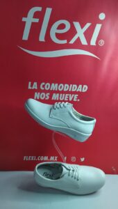 Zapato Flexi tipo de servicio color blanco cómodo